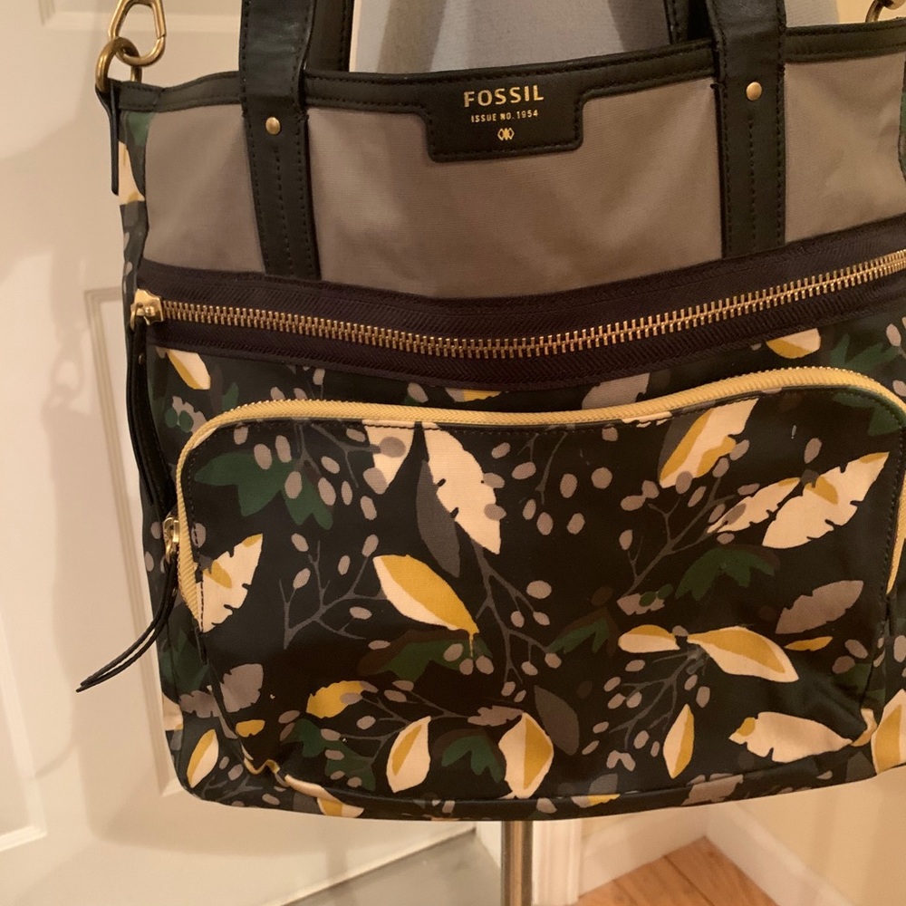 Fossil satchel